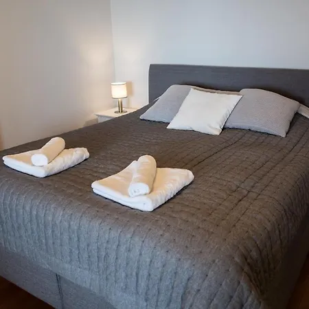 Superior Front Apt With Sauna & Balcony Διαμέρισμα