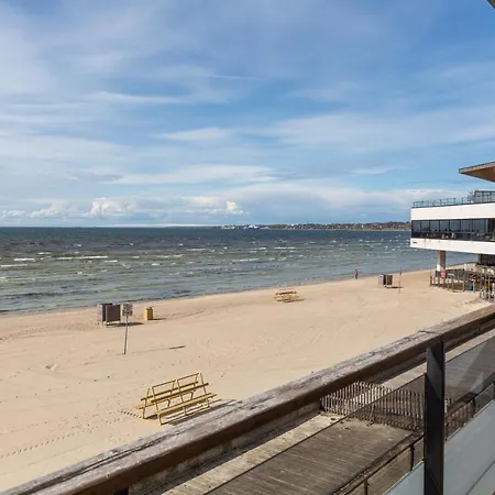 Διαμέρισμα Superior Front Apt With Sauna & Balcony